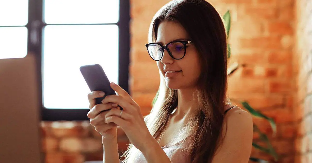 Imagem destacada para “A revolução dos dispositivos móveis: Adaptando seu marketing para uma audiência mobile”
